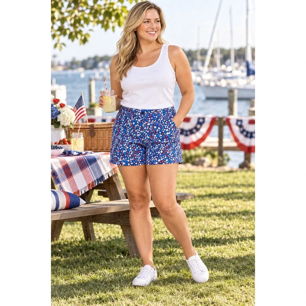 VINEYARD VINES Women's Patriotic Stars & Whales Chino Shorts Size 10